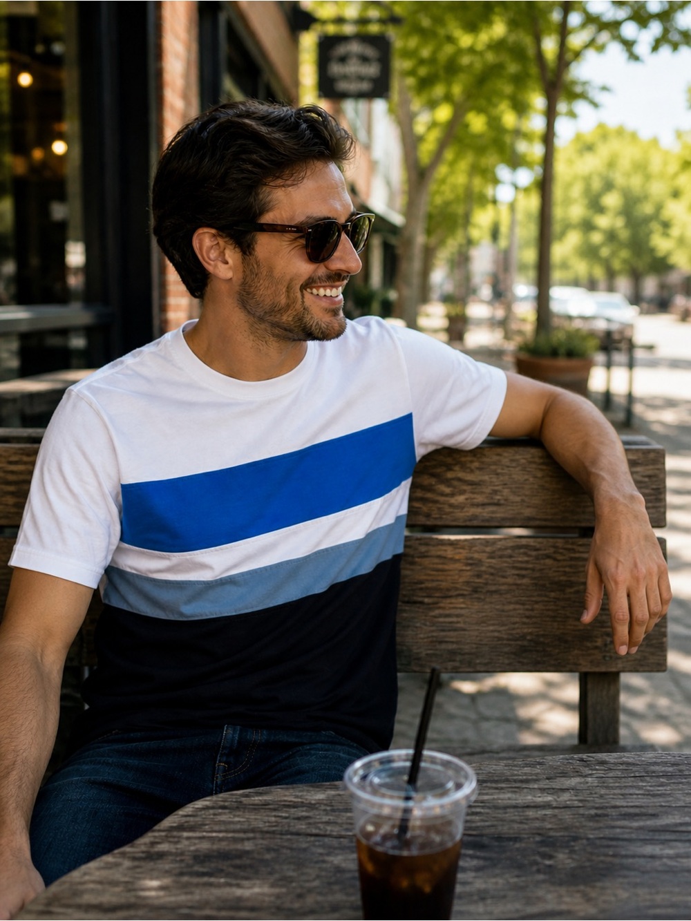 🌸 Men's Colorblock Crew Neck Tee - White, Royal Blue & Navy